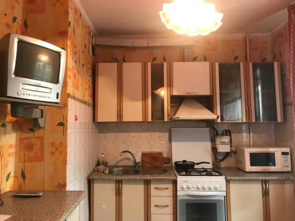 Жилье посуточно по низким ценам в Слуцке по ул. Социалистическая 116 2